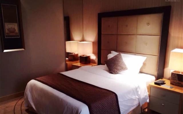 XinHua JianGuo Hotel