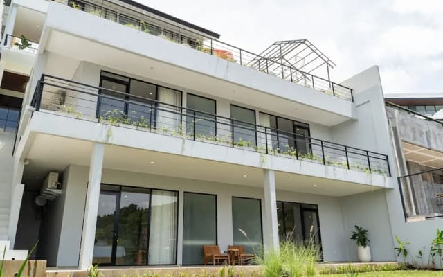 JadenHill CityView 8BR Villa Heated Pool+Movieroom