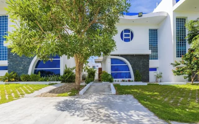 Drake Villa 5