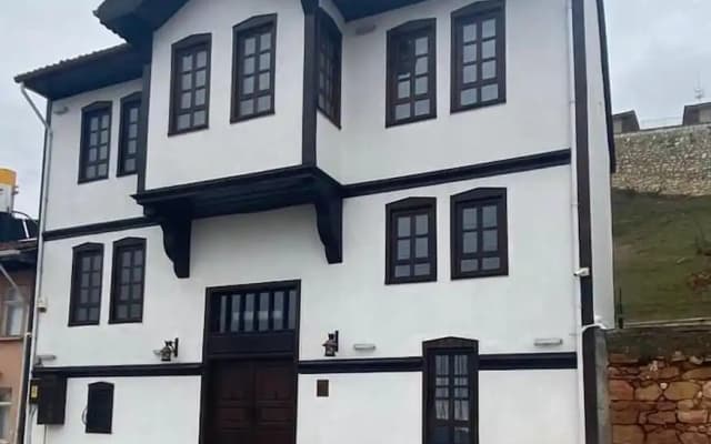 Mecit Kaptan Konağı