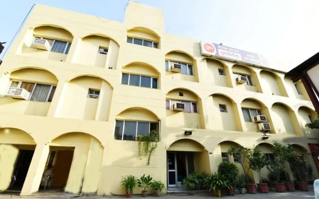 Hotel Raj Darbar