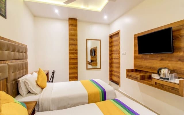 Hotel Riva International-Near Nesco