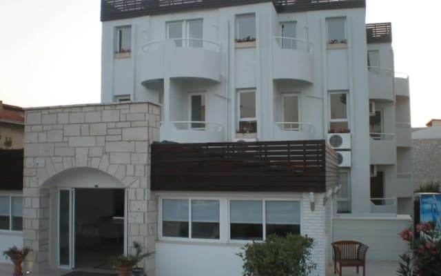 Hotel Yeni
