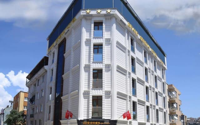 Grand Serenay Hotel
