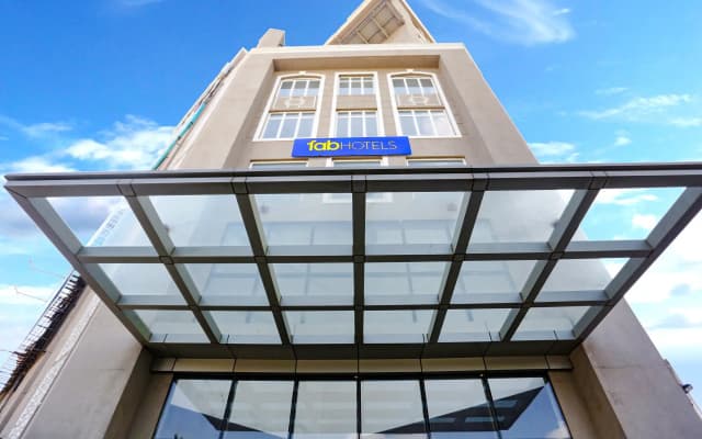 FabHotel Sapphire 83