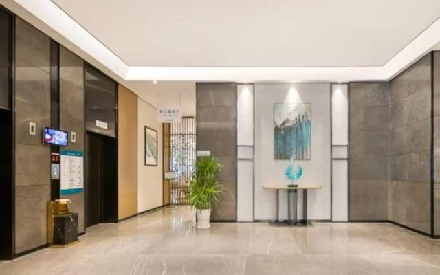Hotel Luckyever (Haikou Nanhai Avenue)