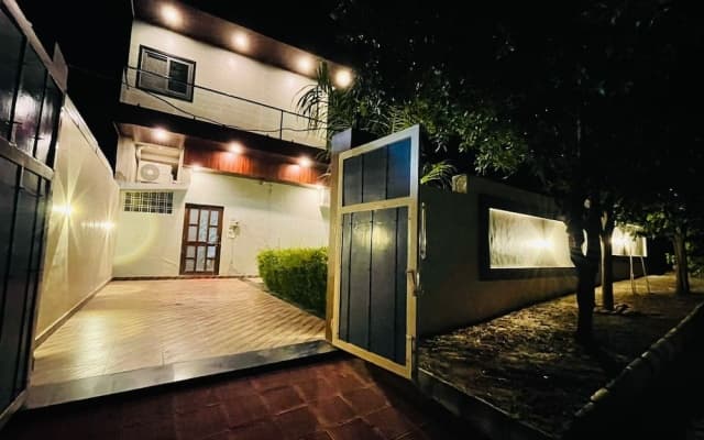 GoBravo 2BR Lux Villa wt Pvt Pool Udapur
