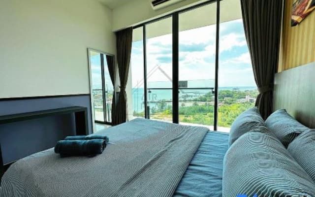 PD D’Wharf Seaview & Sunset Suite (up to 6 Pax)