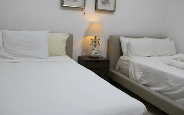 Las Olas 2BR 6PAX 3Bds HugeTerrace