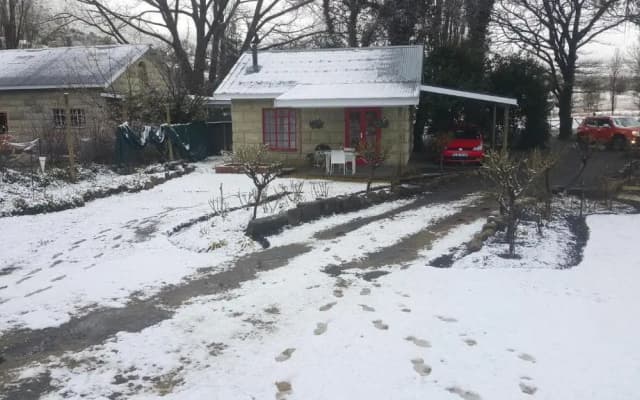 Periwinkle Grove Cottage