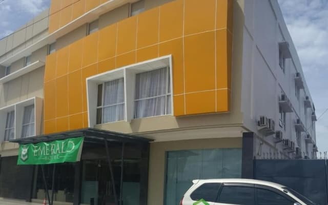 Emerald Hotel