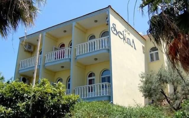 Hotel Selina