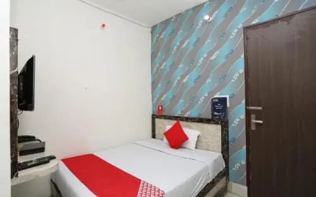 OYO 24763 Sanguine Hotel