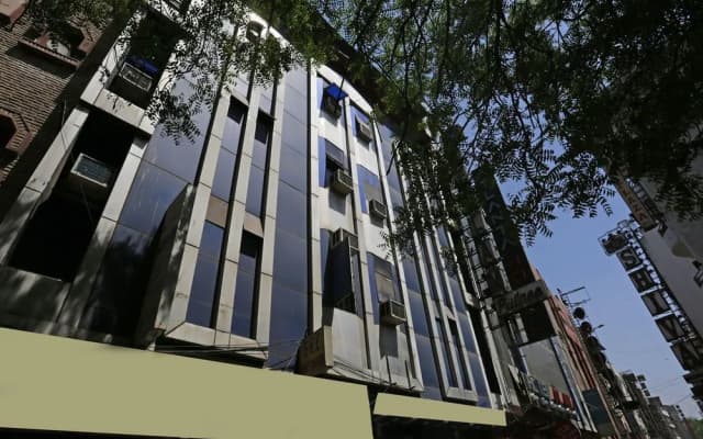 OYO 13277 Hotel Neelam Palace