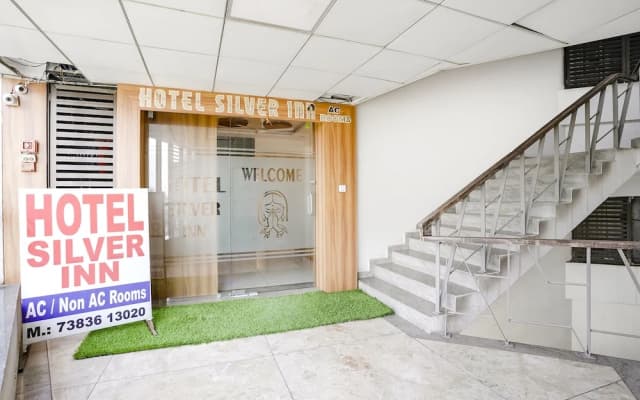 Fabhotel Silver Inn