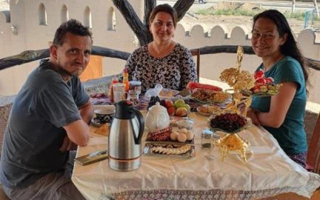 Deshon Qala Guest House