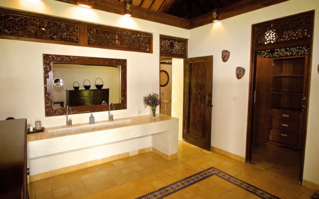 Villa Borobudur Resort