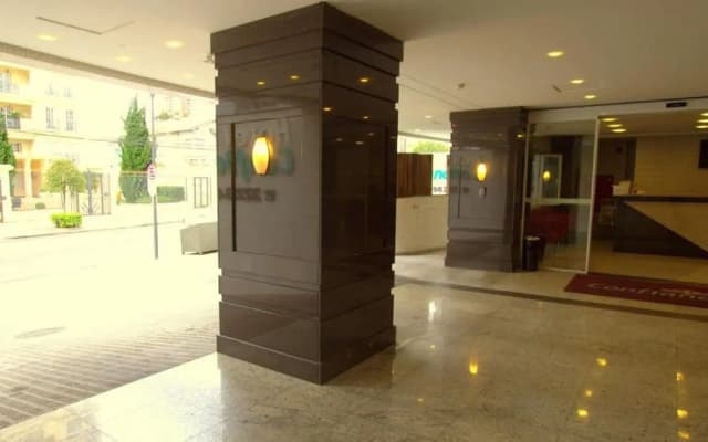 Hotel Confiance Batel