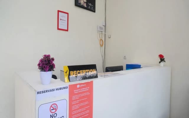 RedDoorz Near Terminal Bus Purwokerto