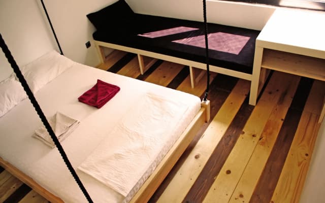 ArkaBarka Floating Hostel and Apartments