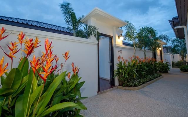 Вилла Anchan Private Pool Villas