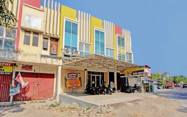 Collection O 92972 Gaharu Hotel