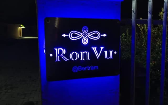 RonVu @ Bertram