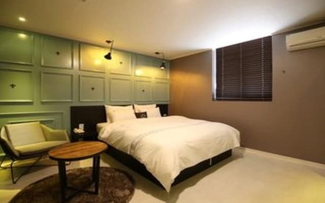 Cheongju Luce Hotel