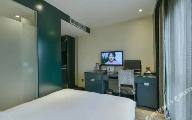 Tianhao Huaxiangcun Hotel