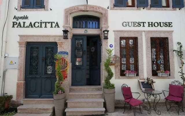 Ayvalık Palacitta Guesthouse