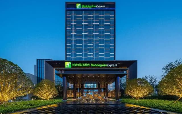 Holiday Inn Express Zhoukou Dancheng An Ihg Hotel