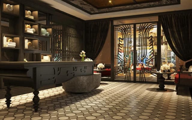 Au Co Art Classic Hotel and Spa
