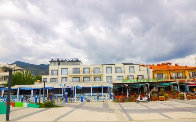 Altınoluk Hotel