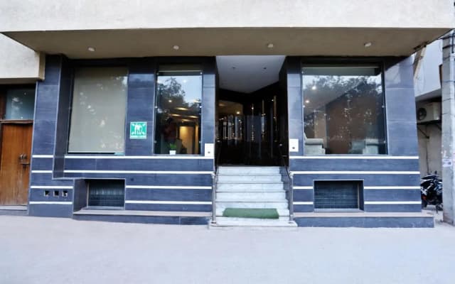 Hotel Almati Inn