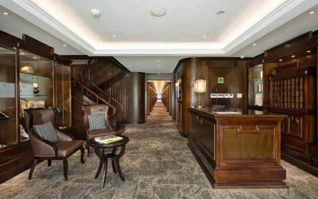 Ambassador Signature Cruise - Lan Ha Bay