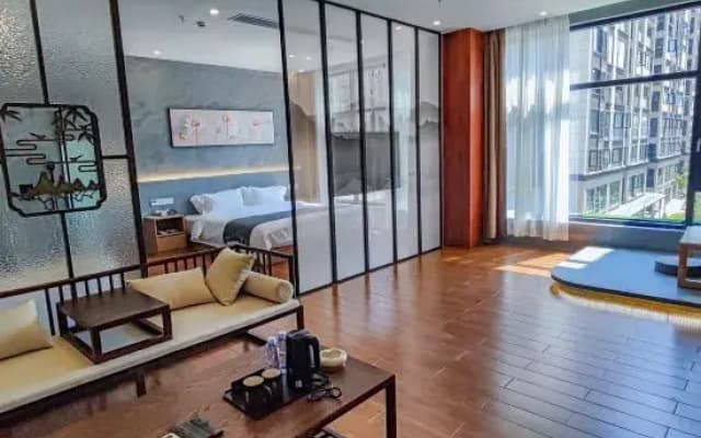 Guli Youran Homestay (Lixin Wanda Plaza Branch)
