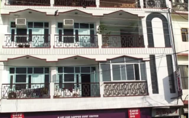 Hotel Surya Laxmanjhula Rishikesh