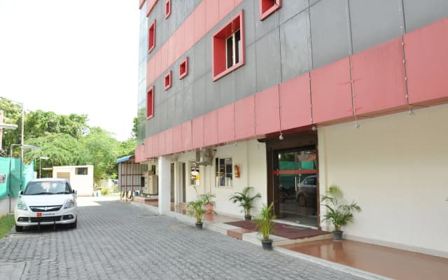Treebo NGH Transit