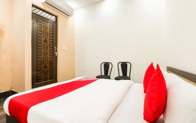 OYO 62083 Hotel Pacifica