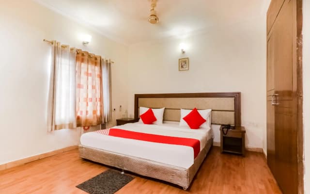 Capital O 49194 Hotel Sungreen