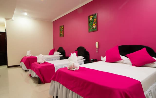 Hotel Campestre Tucanes