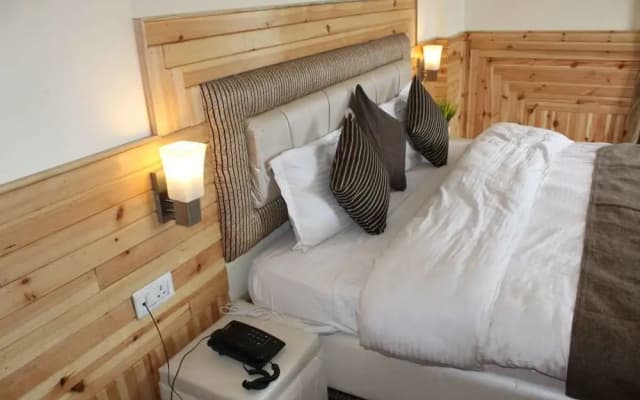 Krystal Hotel