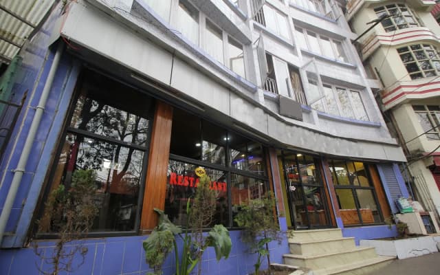 OYO 8291 Hotel Sweet Home
