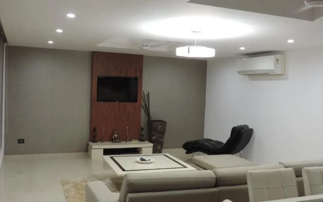 Luxe Loft Villa
