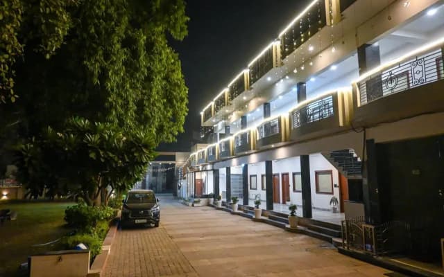 Kedar Dham Hotel
