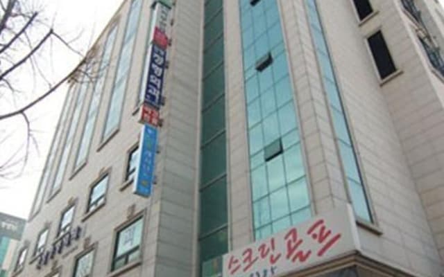 Noble Residence