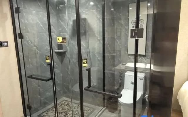 Yuman Yazhi Hotel