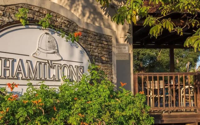 Hamiltons Lodge & Restaurant