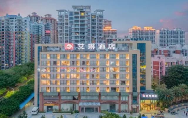 Beihai Silver Beach Irene Holiday Hotel (Qiaogang International Passenger Port)