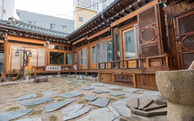 Aega Hanok Guesthouse